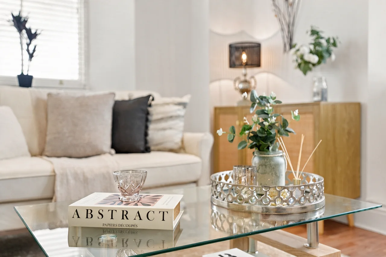Virtual vs Physical Home Staging: The Pros & Cons
